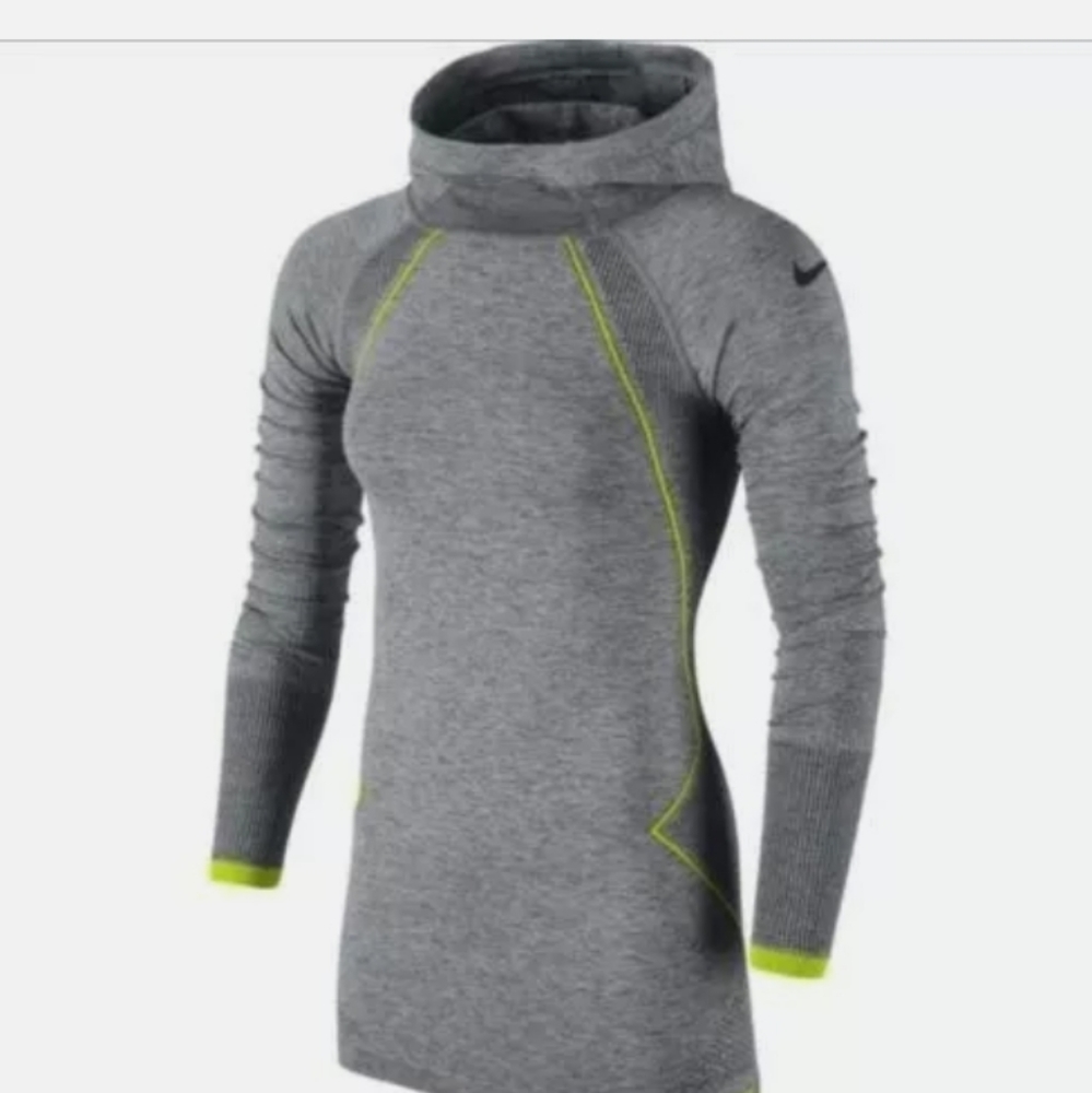 NIKE Pro Hyper Warm Base Layer Long sleeve Hoodie with Vent & Thumbholes MEDIUM